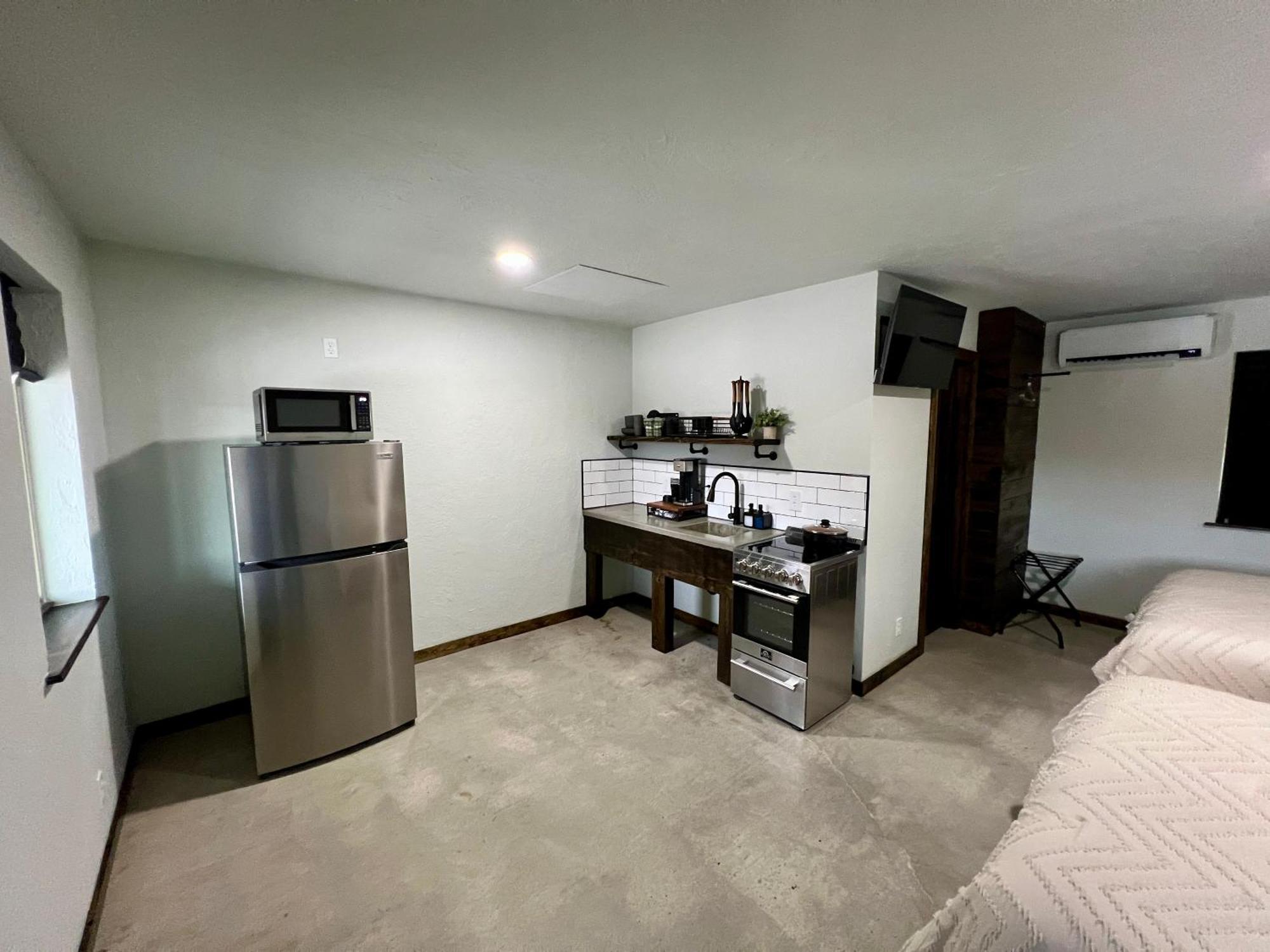 The Rocky Retreat Motel Cookson ภายนอก รูปภาพ