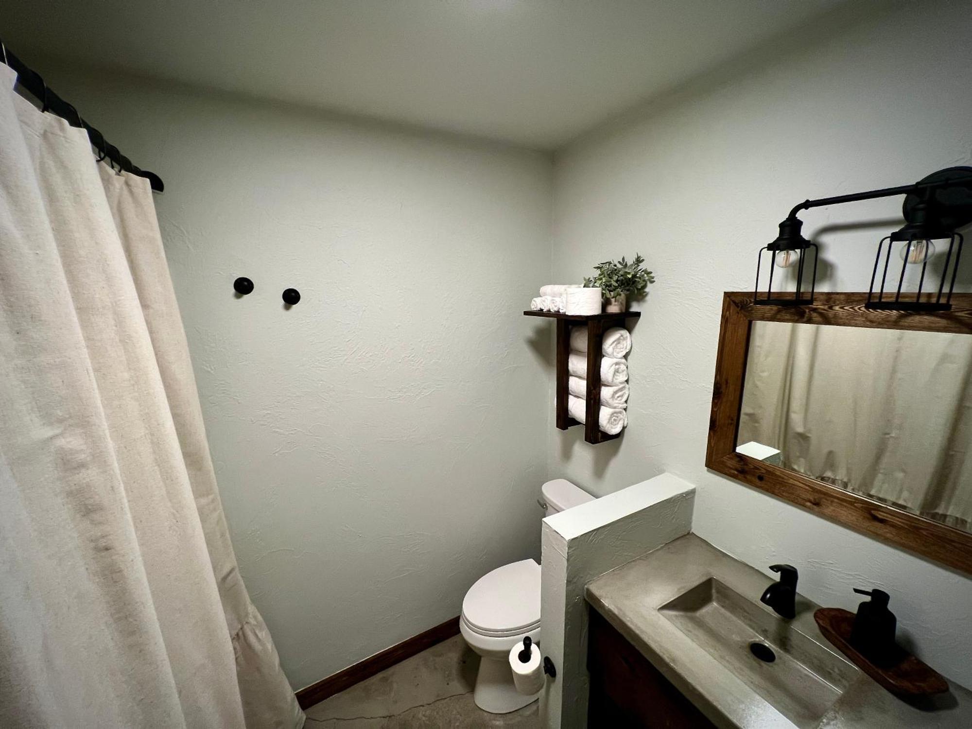The Rocky Retreat Motel Cookson ภายนอก รูปภาพ